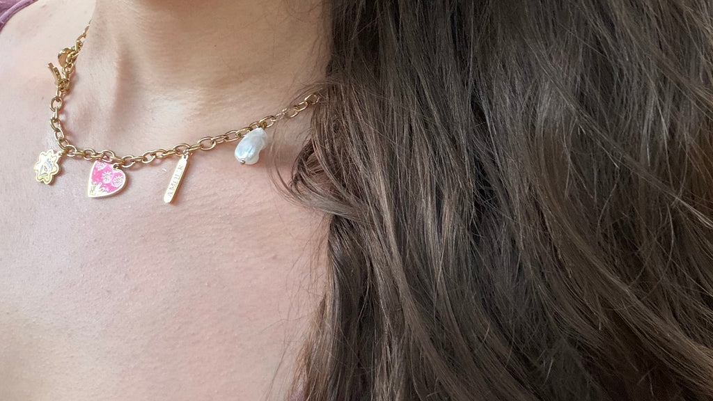 Collier Love